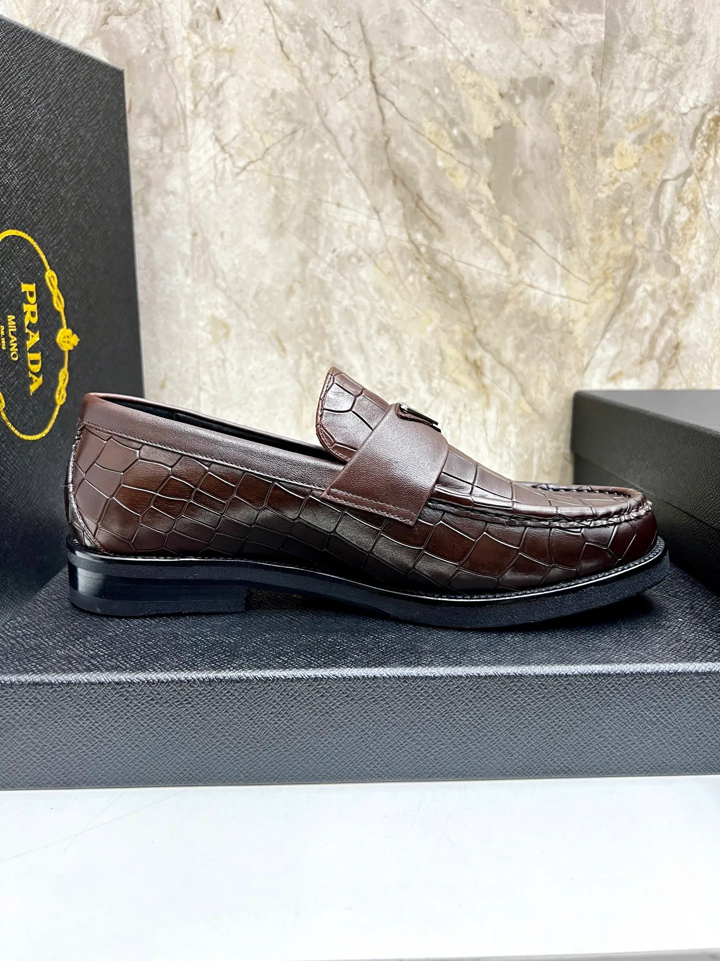 PRADA~ Size: 38-44 (customized 45/46 P: 💰880 P's original official website new high-end men's leather shoes, top-quality original replicas, made of imported open edge beads/calf leather, calf leather breathable lining, original leather outsole!